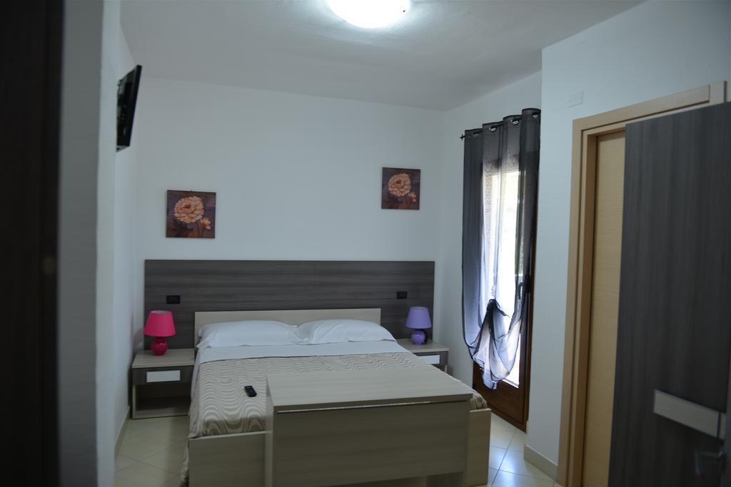 B&Birs Oliena Kamer foto