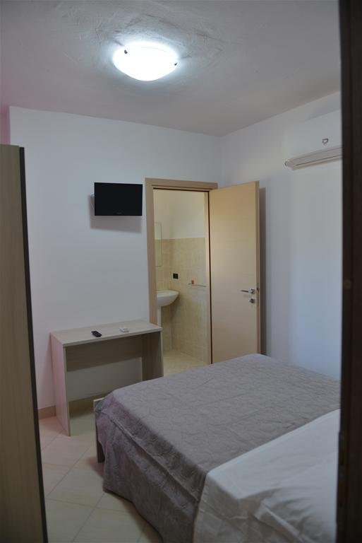 B&Birs Oliena Kamer foto