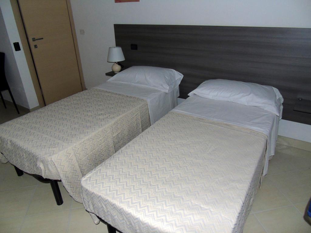 B&Birs Oliena Kamer foto